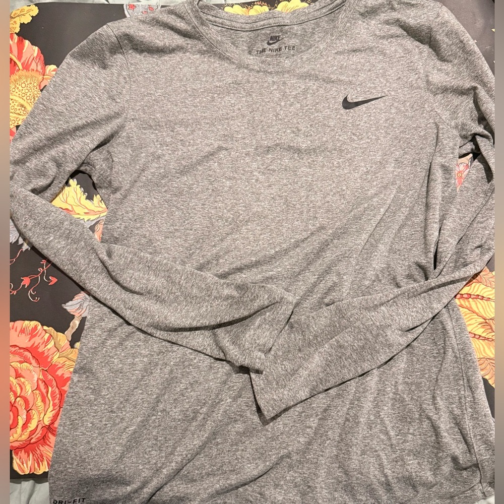 Nike Heather Gray Dri-FIT Long Sleeve Top